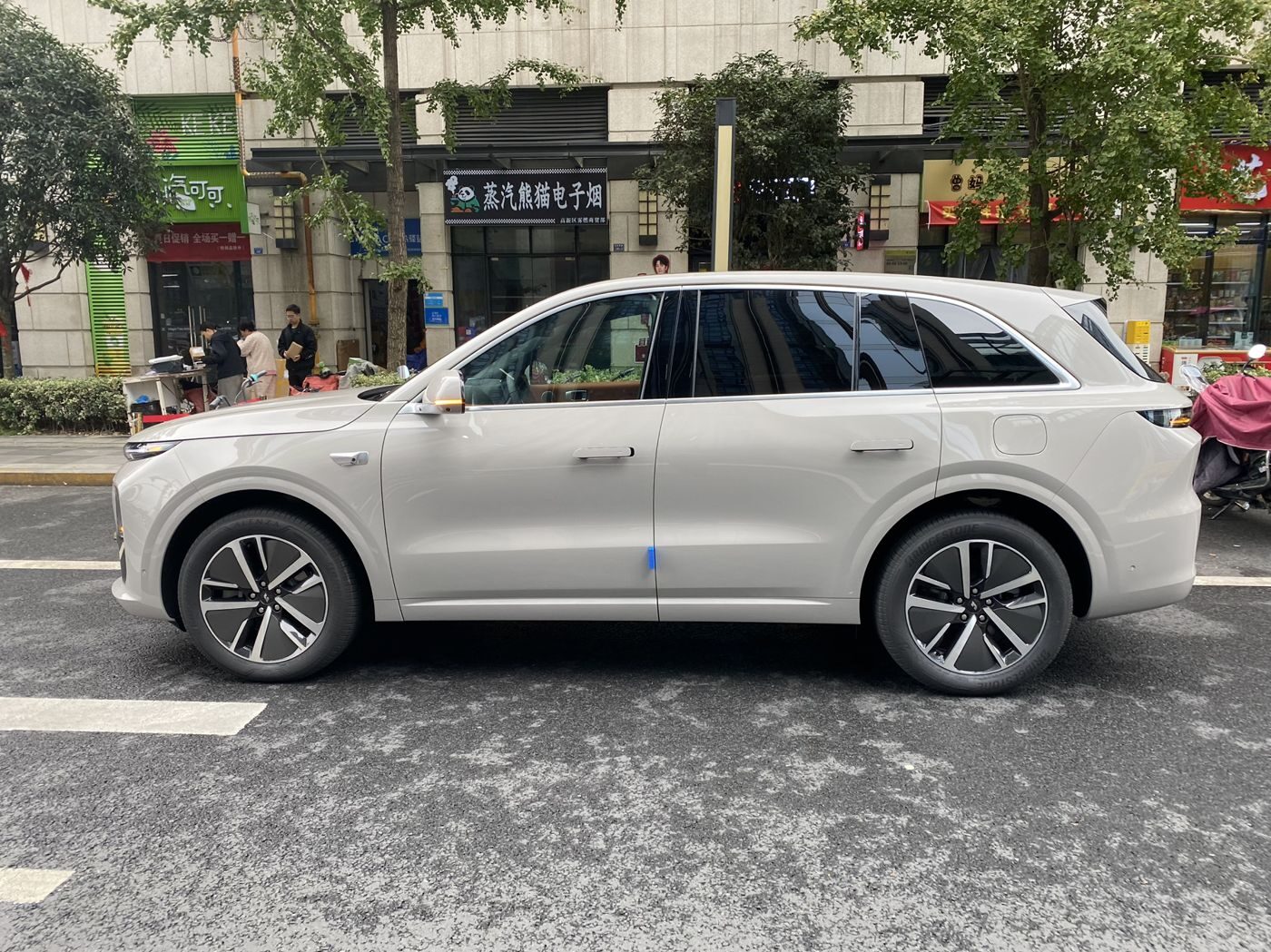 问鼎国际ONE口碑_问鼎国际汽车